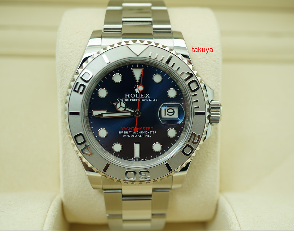 Rolex Yacht-Master Bright Blue Dial 40mm 126622 2021
