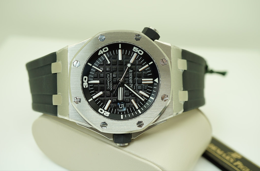 NEW Audemars PIGUET ROYAL OAK OFFSHORE DIVER STEEL 15703ST H