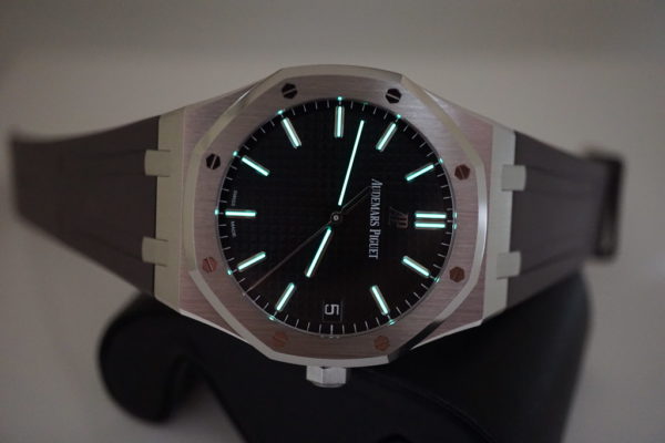 MINT Audemars PIGUET ROYAL OAK 15500 BLACK DIAL EXTRA AP RUBBER STRAP CLASP 2020 FULL SET