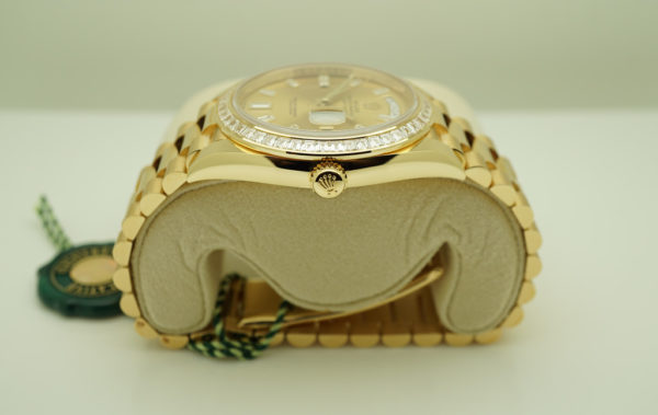 BRAND NEW Rolex 228398TBR DAY DATE 40 YELLOW GOLD BAGUETTE DIAMOND BEZEL DIAL 2021 FULL SET - Image 3