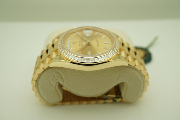 BRAND NEW Rolex 228398TBR DAY DATE 40 YELLOW GOLD BAGUETTE DIAMOND BEZEL DIAL 2021 FULL SET - Image 4