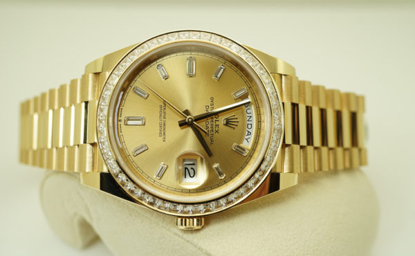 BRAND NEW Rolex 228398TBR DAY DATE 40 YELLOW GOLD BAGUETTE DIAMOND BEZEL DIAL 2021 FULL SET - Image 9