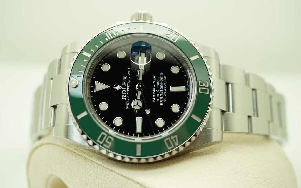 BRAND NEW Rolex 126610LV SUBMARINER GREEN BLACK DIAL STARBUCKS 41MM 2022  FULL SET - Takuya Watches