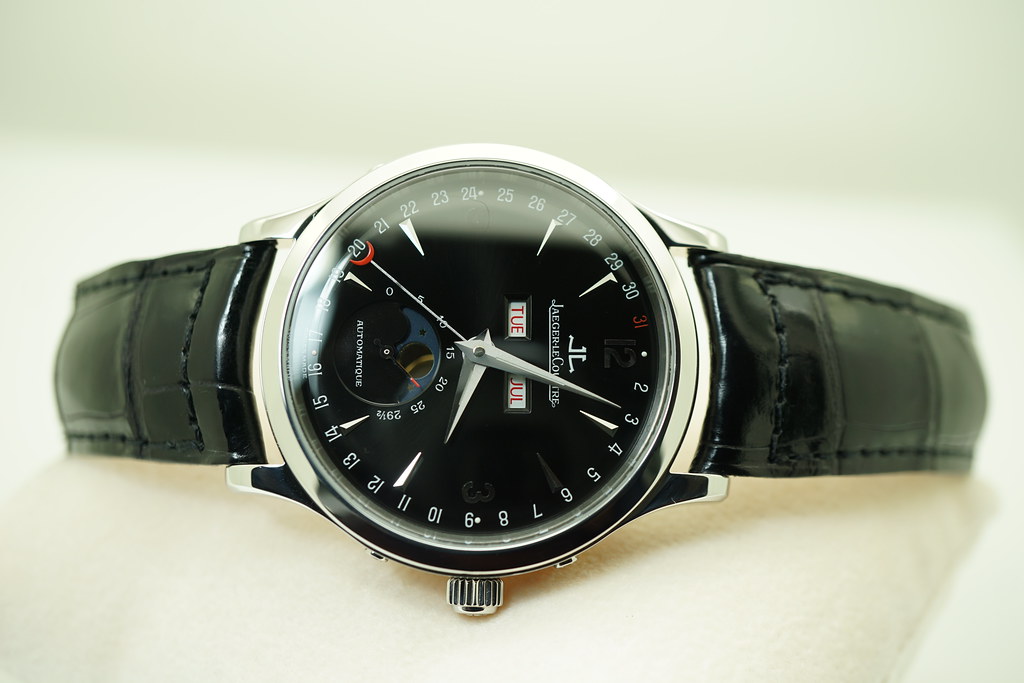 Jaeger LeCoultre MASTER MOON CALENDAR AUTOMATIC BLACK DIAL 37MM