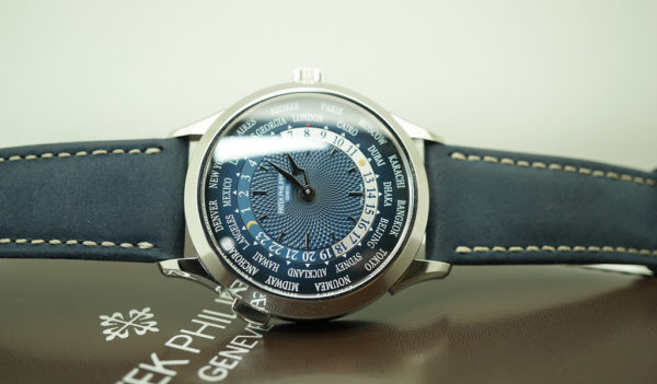 Patek PHILIPPE 5230P COMPLICATIONS WORLD TIME PLATINUM BLUE DIAL NEW MODEL 2022 - Image 10