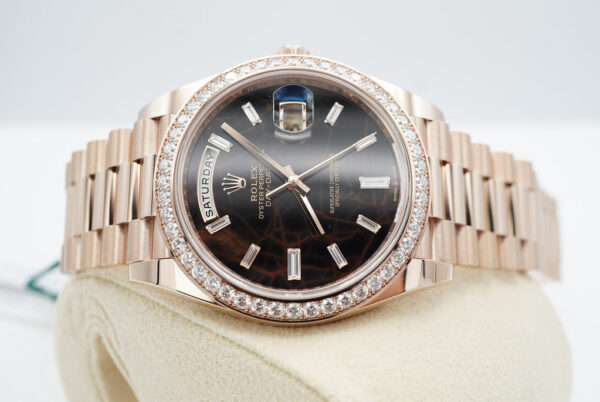 BRAND NEW Rolex 228345RBR DAY DATE 40 ROSE GOLD EISENKIESEL DIAMOND DIAL BEZEL 2023 FULL SET - Image 10