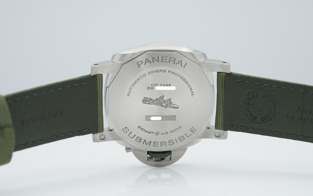 PANERAI PAM 1287 SUBMERSIBLE Quarantaquattro eSteel Verde Smeraldo