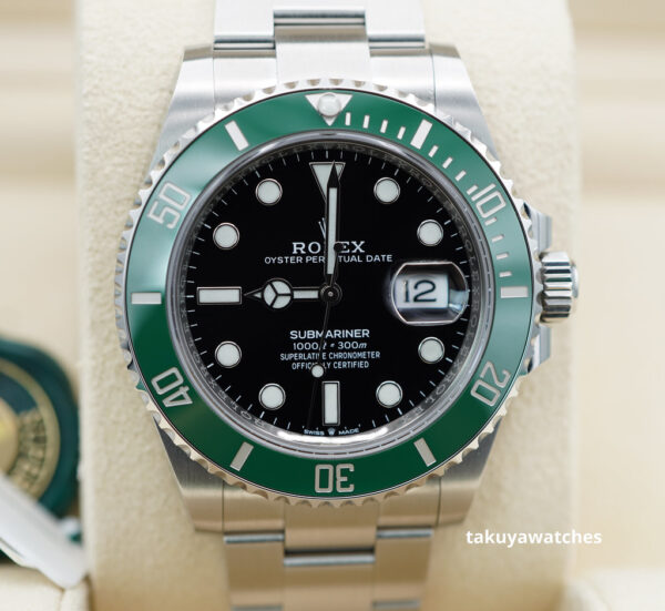 BRAND NEW Rolex 126610LV SUBMARINER GREEN BEZEL BLACK DIAL 2023 41MM COMPLETE SET