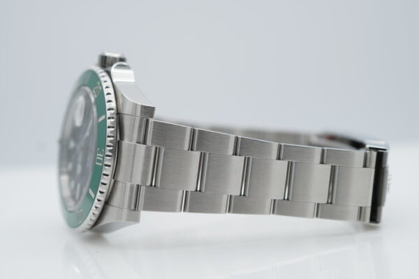 Rolex 126610LV SUBMARINER 41 GREEN BEZEL STARBUCKS 2021 WARRANTY COMPLETE SET - Image 5