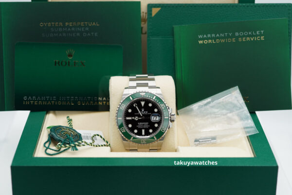 Rolex 126610LV SUBMARINER 41 GREEN BEZEL STARBUCKS WARRANTY COMPLETE SET - Image 2