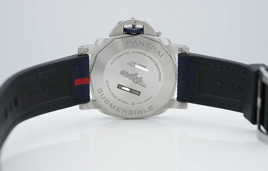 PANERAI PAM 1391 SUBMERSIBLE Quarantaquattro LUNA ROSSA 44MM 2023