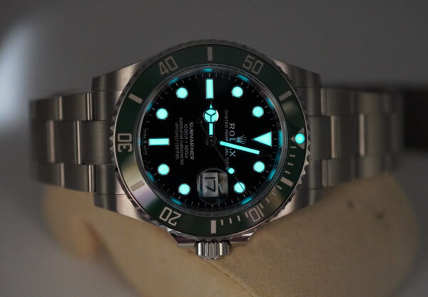 Rolex 126610LV SUBMARINER 41 GREEN BEZEL STARBUCKS WARRANTY COMPLETE SET - Image 11