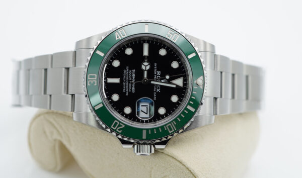 Rolex 126610LV SUBMARINER 41 GREEN BEZEL STARBUCKS WARRANTY COMPLETE SET - Image 9