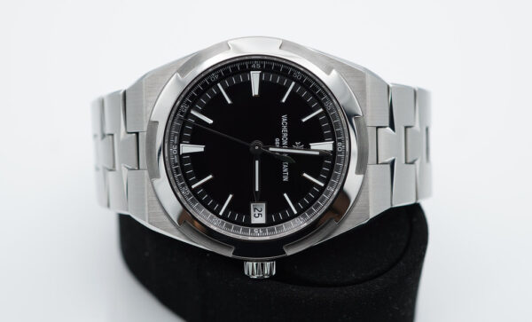 Vacheron CONSTANTIN OVERSEAS 4500V STAINLESS STEEL BLACK DIAL 2021 FULL SET - Image 9