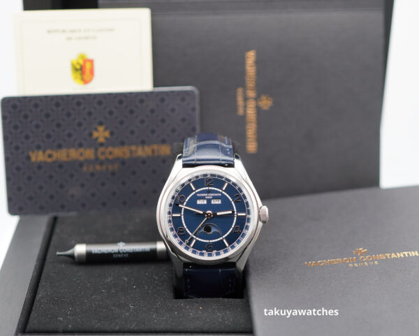 Vacheron CONSTANTIN FIFTYSIX COMPLETE CALENDAR BLUE DIAL 40MM 2021 FULL SET - Image 2