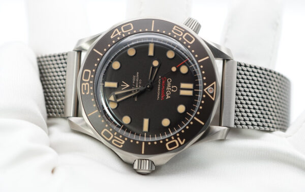 Omega SEAMASTER DIVER 300M 007 JAMES BOND TITANIUM MESH BRACELET FULL SET - Image 10