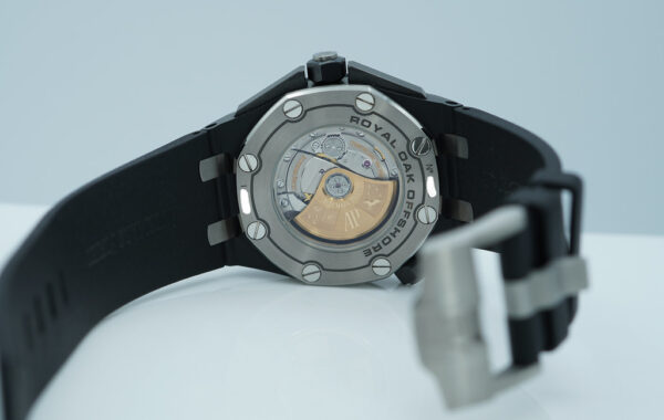 Audemars PIGUET ROYAL OAK OFFSHORE DIVER CERAMIC 15707CE 42MM COMPLETE SET - Image 8