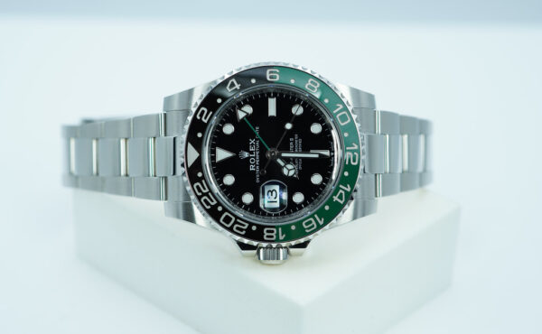 Rolex 126720VTNR GMT MASTER 2 LEFTY SPRITE GREEN BLACK BEZEL 2023 FULL SET - Image 9