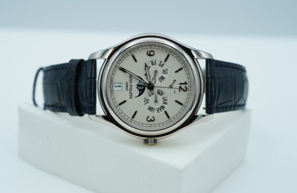 Patek PHILIPPE 5146G ANNUAL CALENDAR 18K WHITE GOLD CREAM DIAL 2018 FULL SET - Image 9