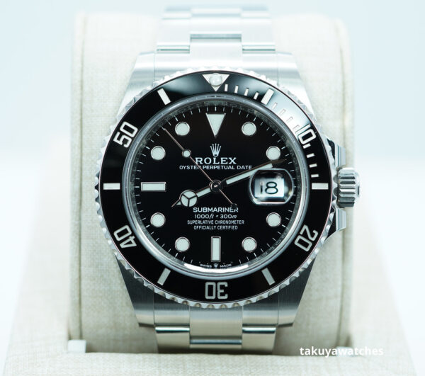 Rolex 126610LN SUBMARINER DATE 41 NEW MODEL 2021 WARRANTY COMPLETE SET