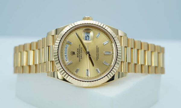 Rolex 228238 DAY DATE 40 YELLOW GOLD CHAMPAGNE BAGUETTE DIAL 2023 FULL SET - Image 10