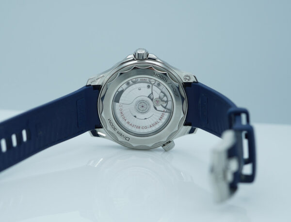 Omega SEAMASTER DIVER 300M BLUE WAVE DIAL EXTRA RUBBER STRAP FULL SET - Image 8