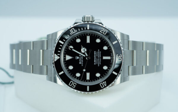 BRAND NEW Rolex 124060 SUBMARINER NO DATE 41MM 2024 WARRANTY COMPLETE SET - Image 10