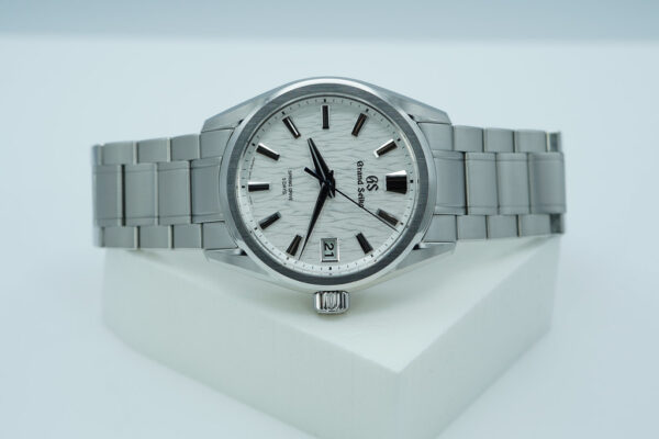 Grand Seiko SLGA009 WHITE BIRCH SPRING DRIVE 5 DAYS 2022 WARRANTY FULL SET - Image 9