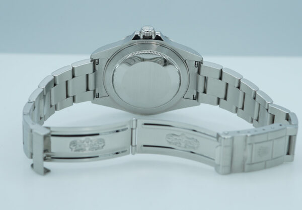 Rolex 16570 EXPLORER II 40MM POLAR WHITE DIAL D SERIAL FULL SET - Image 7