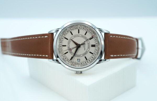 Patek PHILIPPE 5212A STEEL CALATRAVA WEEKLY CALENDAR 2020 FULL SET - Image 9