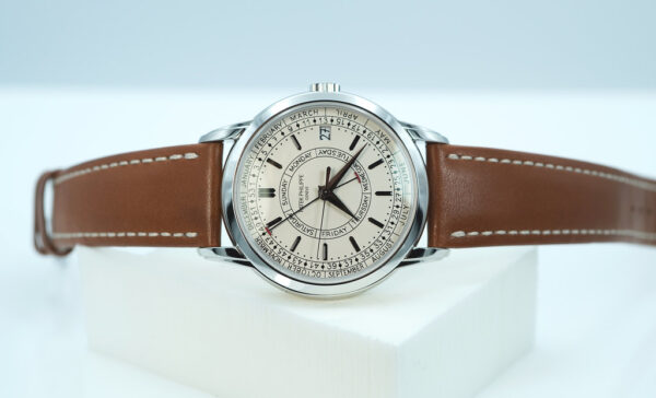 Patek PHILIPPE 5212A STEEL CALATRAVA WEEKLY CALENDAR 2020 FULL SET - Image 10