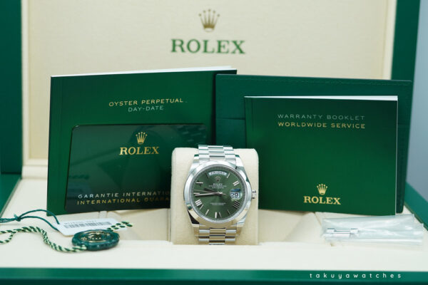 Rolex 228206 DAY DATE 40 PLATINUM OLIVE GREEN ROMAN DIAL 2021 WARRANTY FULL SET - Image 2