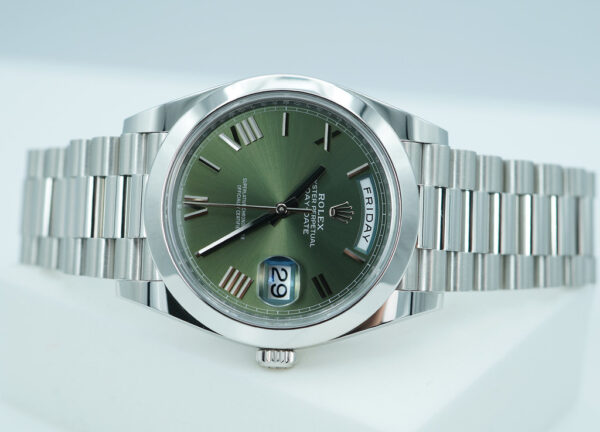 Rolex 228206 DAY DATE 40 PLATINUM OLIVE GREEN ROMAN DIAL 2021 WARRANTY FULL SET - Image 9