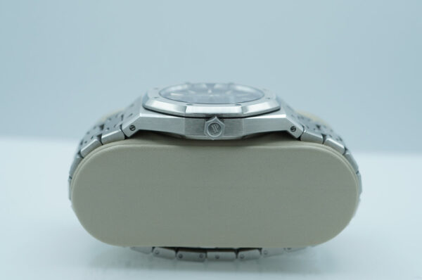 Audemars PIGUET ROYAL OAK 15300ST BLACK DIAL 39MM SERVICED WARRANTY FULL SET - Image 3