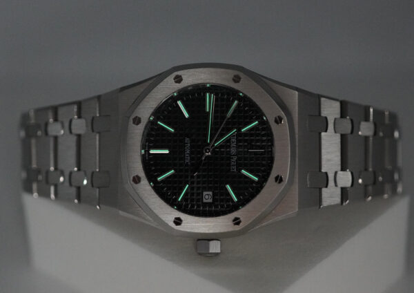 Audemars PIGUET ROYAL OAK 15300ST BLACK DIAL 39MM SERVICED WARRANTY FULL SET - Image 11