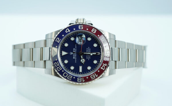 Rolex 126719BLRO GMT MASTER 2 WHITE GOLD PEPSI BEZEL BLUE DIAL 2022 FULL SET - Image 10