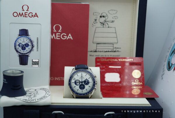 BRAND NEW Omega SPEEDMASTER SILVER SNOOPY AWARD 50TH ANNIVERSARY 2024 FULL SET - Image 2