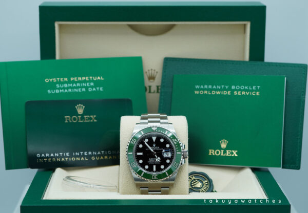 BRAND NEW Rolex 126610LV SUBMARINER 41 GREEN MK2 BEZEL BLACK DIAL 2024 COMPLETE SET - Image 2