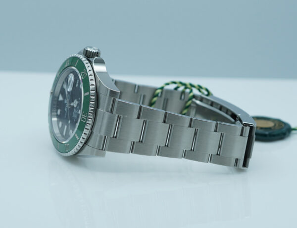 BRAND NEW Rolex 126610LV SUBMARINER 41 GREEN MK2 BEZEL BLACK DIAL 2024 COMPLETE SET - Image 5