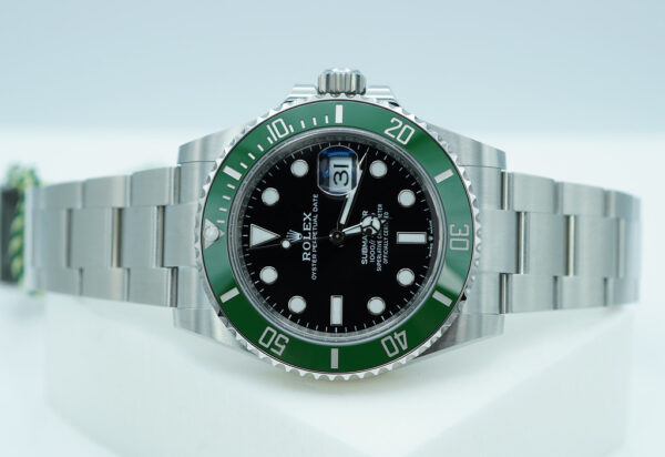 BRAND NEW Rolex 126610LV SUBMARINER 41 GREEN MK2 BEZEL BLACK DIAL 2024 COMPLETE SET - Image 9