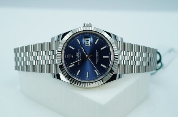 BRAND NEW Rolex 126334 DATEJUST 41 FLUTED BEZEL BLUE STICK DIAL JUBILEE 2024 FULL SET - Image 10