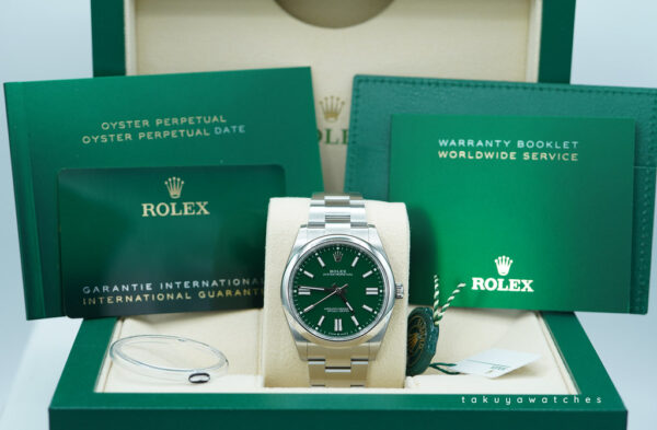 BRAND NEW Rolex 124300 OYSTER PERPETUAL 41 GREEN DIAL 2024 WARRANTY FULL SET - Image 2