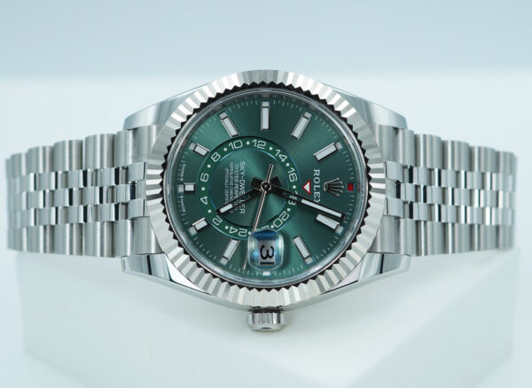 Rolex 336934 SKY-DWELLER GREEN DIAL JUBILEE BAND NEW MODEL 2024 FULL SET - Image 9