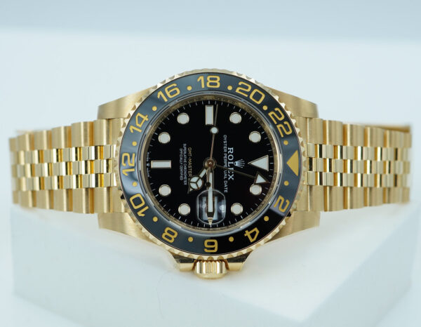 Rolex 126718GRNR GMT MASTER 2 YELLOW GOLD GREY BLACK BEZEL JUBILEE 2024 FULL SET - Image 9