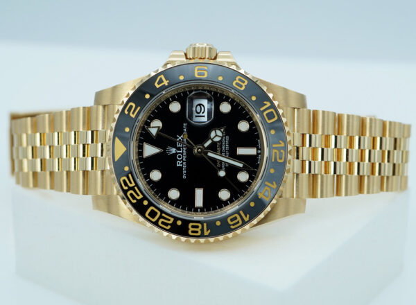 Rolex 126718GRNR GMT MASTER 2 YELLOW GOLD GREY BLACK BEZEL JUBILEE 2024 FULL SET - Image 10