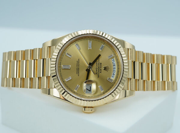 Rolex 228238 DAY DATE 40 18K YELLOW GOLD CHAMPAGNE BAGUETTE DIAMOND DIAL 2022 FULL SET - Image 9