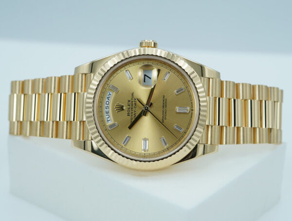 Rolex 228238 DAY DATE 40 18K YELLOW GOLD CHAMPAGNE BAGUETTE DIAMOND DIAL 2022 FULL SET - Image 10