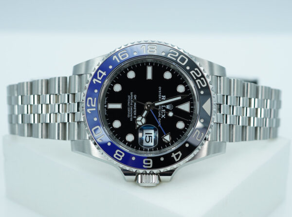 Rolex 126710BLNR GMT MASTER 2 BLACK BLUE BEZEL JUBILEE 2023 COMPLETE SET - Image 9