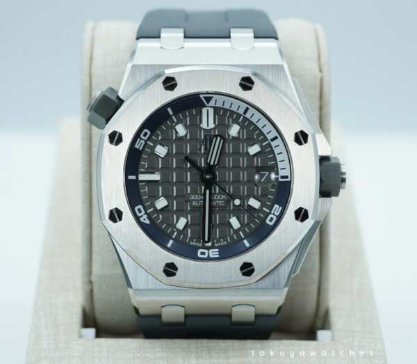 Audemars PIGUET ROYAL OAK OFFSHORE DIVER 15720ST GREY DIAL 2023 WARRANTY FULL SET