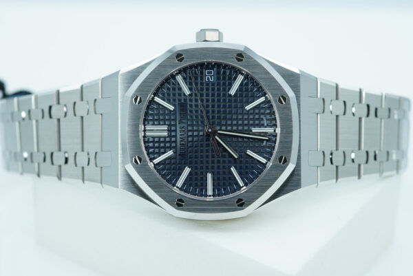 BRAND NEW Audemars PIGUET ROYAL OAK 15510ST STEEL BLUE NUIT DIAL 2025 FULL SET - Image 11